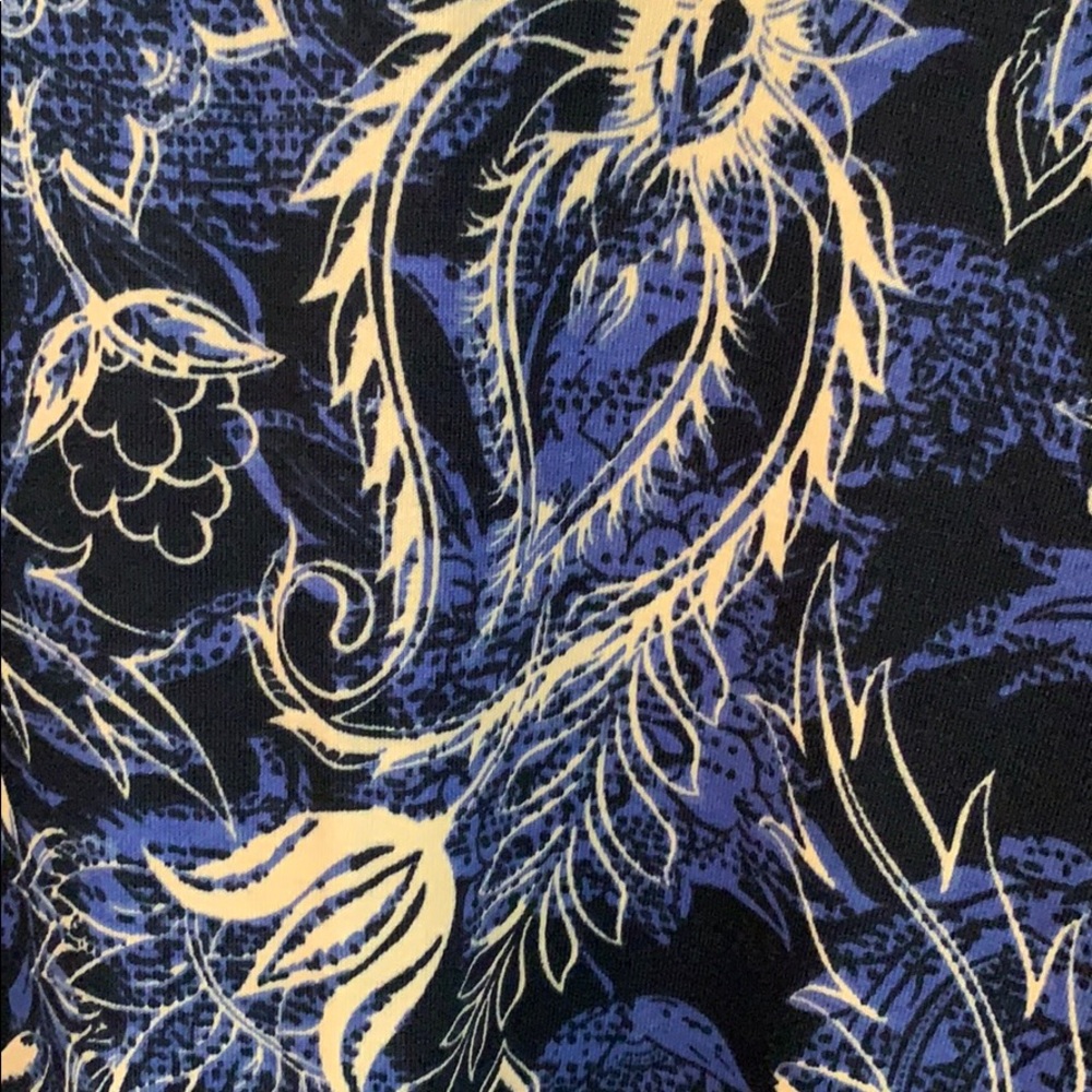 NWT lularoe Irma top - Picture 3 of 3